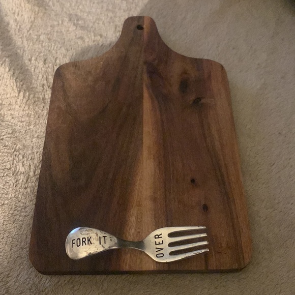 Small wood cutting board - Picture 3 of 4